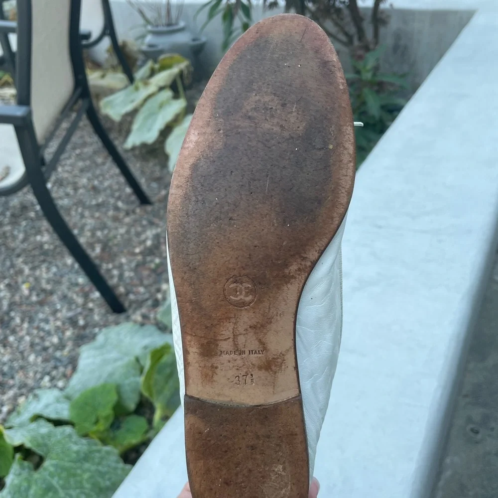 Chanel Shoes - Picture 4 of 14